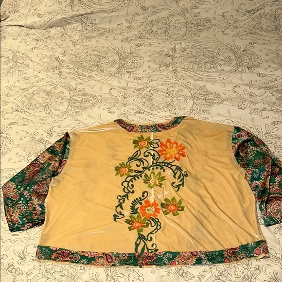 POL Velvet Satin Embroidered Oversized Top- Size M - Picture 7 of 7